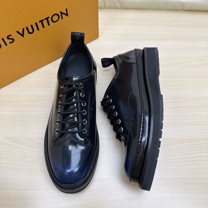 l**is V*t*n sneakers